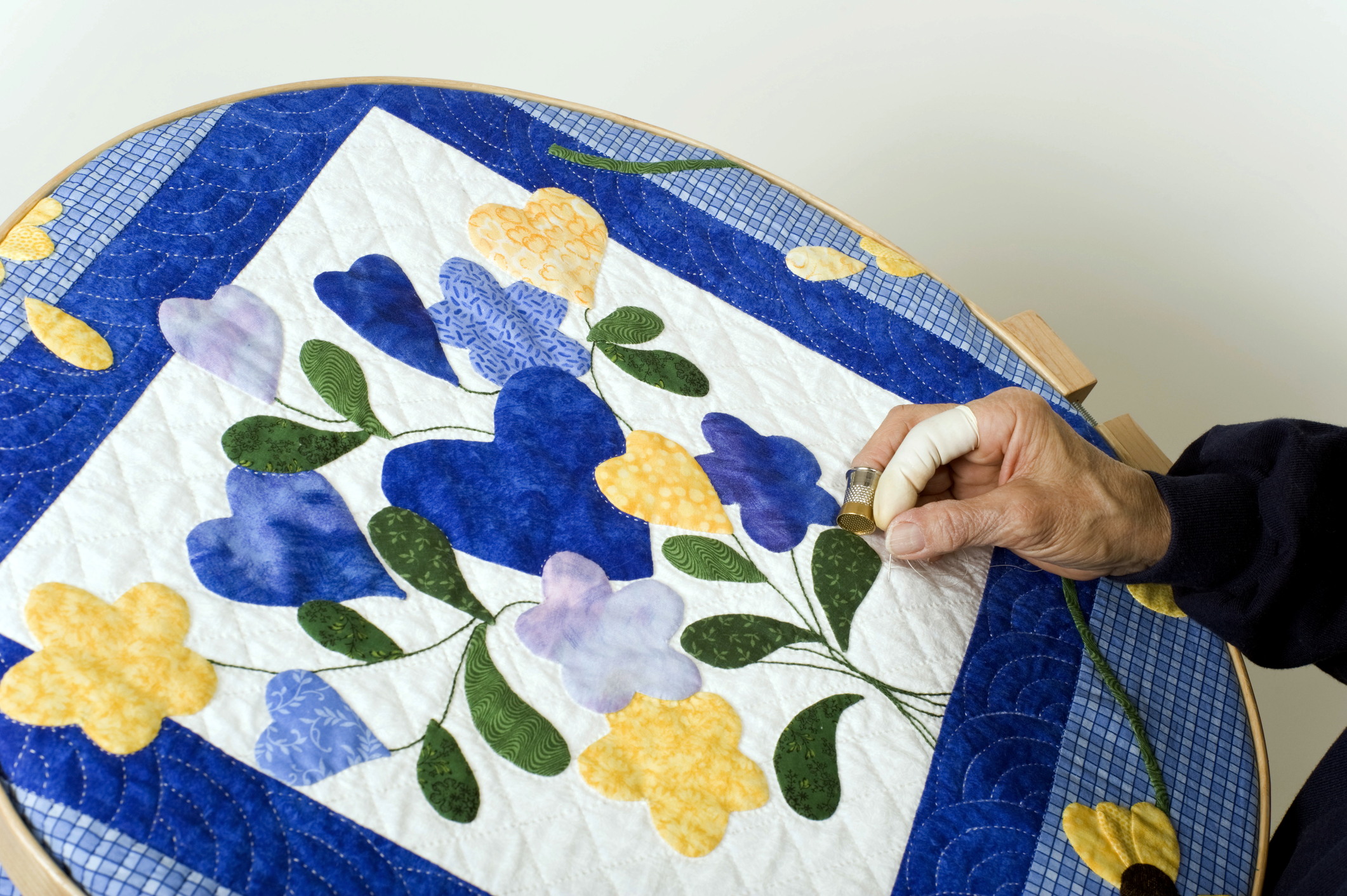 How to Quilt by Hand
